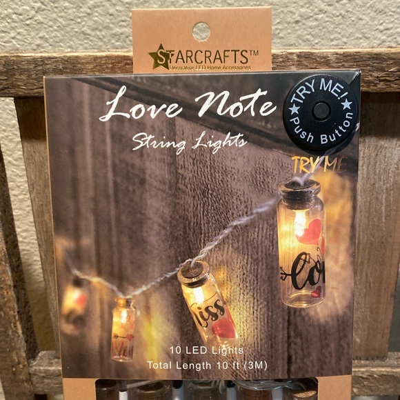 Valentine’s Day LED Love Notes String Lights, Kiss Me Love Me Lights, 10 Feet - Picture 5 of 9